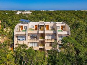 Lux 1 BR with Rooftop Pool in Tulum Jungle at Paraiso