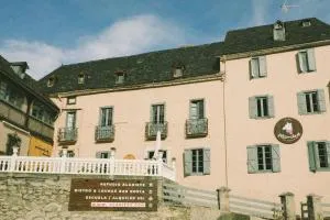 Hostel Baqueira - Refugi Rosta - PyrenMuseu - Salardú