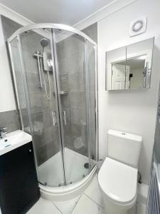NEW 5-bedroom house in Croydon South London