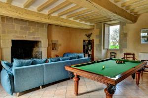 Manoir de Rousse 320 m2 en campagne Piscine Wifi Jardins