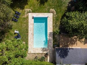Villas Manoir de Rousse 320 m2 en campagne Piscine Wifi Jardins : photos des chambres