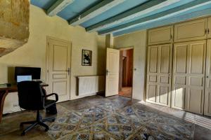 Villas Manoir de Rousse 320 m2 en campagne Piscine Wifi Jardins : photos des chambres