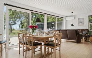 3 Bedroom Lovely Home In Hurup Thy