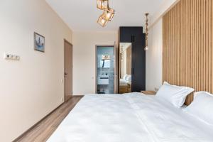 Hilton and Blox apartment