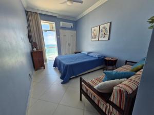 PITANGUEIRAS - FRENTE MAR - 3 SUÍTES - SERVIÇO De PRAIA - COM GARAGEM