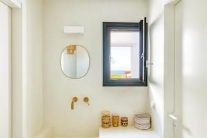 Stone Pine House Antiparos - Private Pool Villa