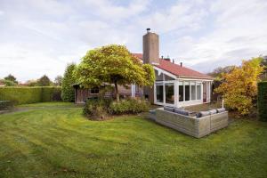 Rode Wouw I Stijlvolle Bungalow