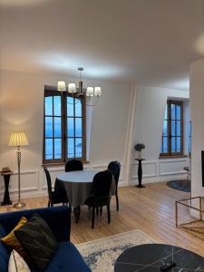 Appartements Le Royal XIX Dinard vue mer luxe : photos des chambres
