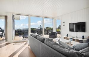 4 Bedroom Nice Home In Børkop