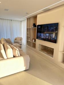 Linda casa em condomínio