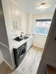 Home for 4 In rural Stoke prior 5 mins off the M5