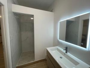 Appartements Juste a cote de la gare de Nimes : Appartement 2 Chambres