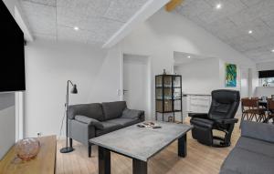 Beautiful Home In Ulfborg With Sauna