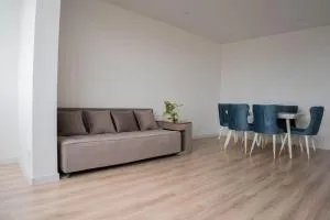 светлая уютная квартира в центре Ташкента - Isfara