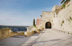 3 Bedroom Gorgeous Home In Venasque