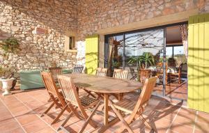 3 Bedroom Gorgeous Home In Venasque