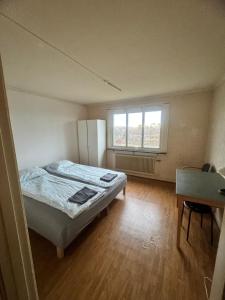 Workers Home Near Volvo