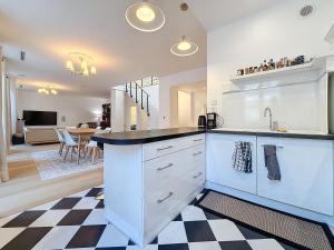 Intuition Duplex 4lits 3"Palais 200m2