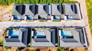 วิวธรรมชาติ วิลล่าอ่าวนางสระว่ายน้ำที่ดีที่สุด Ao Nang Krabi