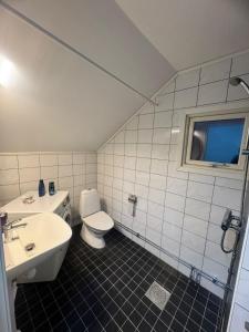 Workers Home Near Volvo with 8 Beds