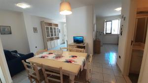 Appartamenti Carneo Torre San Giovanni Manni Verso Sud