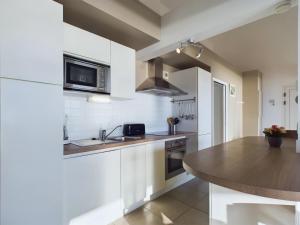 Appartements Sur la plage, appartement avec terrasse et vue mer : photos des chambres
