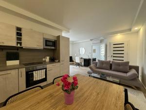 Feel-Good Oasis in Vienna l JOS13