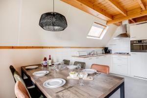 Tjiftjaf I Huisje met Uitzicht op Ruime Tuin