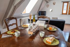 Sejours chez l'habitant Duplex Spacieux et Moderne Au coeur de l Alsace : photos des chambres