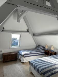 BenerInn Au calme Une maison 3 chambres 125 m2 ou Une maison 2 chambres 50 m2 ou les 2 maisons