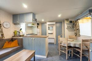 Campings Mobilhome Mh75 La Tremblade : photos des chambres