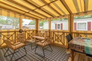 Campings Mobilhome Mh75 La Tremblade : photos des chambres