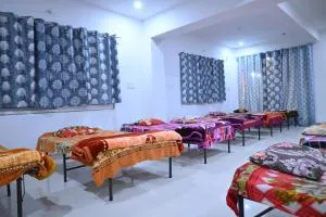 Shravan Dormitory - Аллахабад