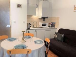 Studio CAP DAGDE CT090-209