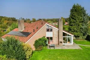 IJsvogel I Vakantiewoning met Fijne Tuin - Zwiggelte