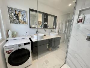 Appartements Le Grand Large, spacieux F3 vue mer exceptionnelle avec parking : photos des chambres