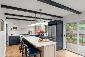 Stunning Luxury EVL Retreat - A True Private Oasis - Olean