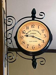 Vintage House Bar Naples By FH