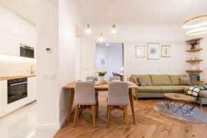 Ambient Aura Apartment