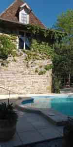 Maisons de vacances Gite de 6 a 14 pers avec Piscine-Jacuzzi- Salle des fetes : photos des chambres