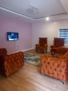 F4 Luxury 3 Bedroom Duplex - Sagisa