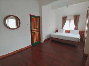 Akuja glamping room resto by VIBHM