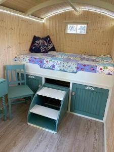 Silverspring Glamping The Shepherds Hut