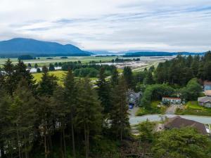 Affordable Luxury With Views A305