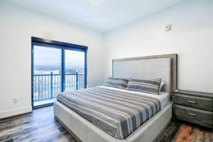 Luxury view, convenient place 304