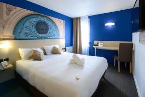 Hotels BRIT HOTEL Confort CAMBRAI : Chambre Double Confort