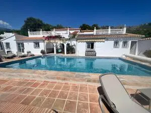 El Olivo, Boutique Guesthouse - 卡尼利亚斯-德阿尔拜达