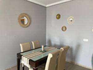 APARTAMENTO ROMANILLA FRENTE AL MAR