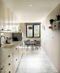 Moorish Magic in Monte Estoril-500m to the Beach