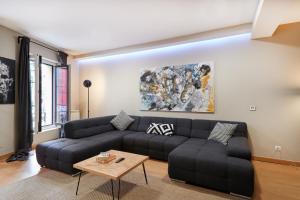 Mercaderes 16 by Clabao